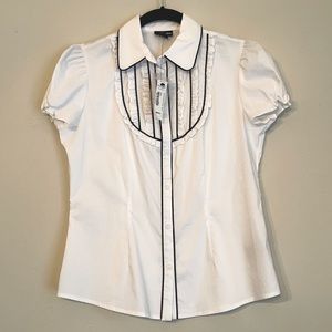 Small Black and White Bib Front Top